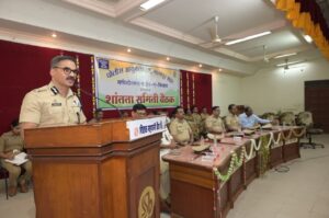 सण साजरा करा भक्तिभावाने, डीजे, लेझरला द्या फाटापोलीस आयुक्त सिंगल यांचा निर्धार